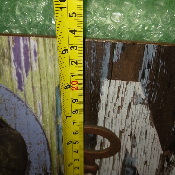 "HOME" SIGN WITH HOOKS (9"X26") - Picture 7 of 7